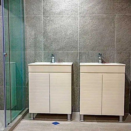 Отель Astrea Deluxe 3*