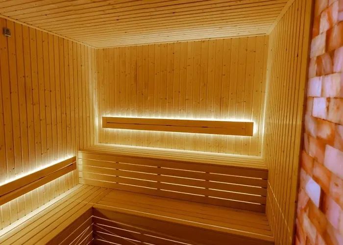 Хотел Astrea Deluxe 3*