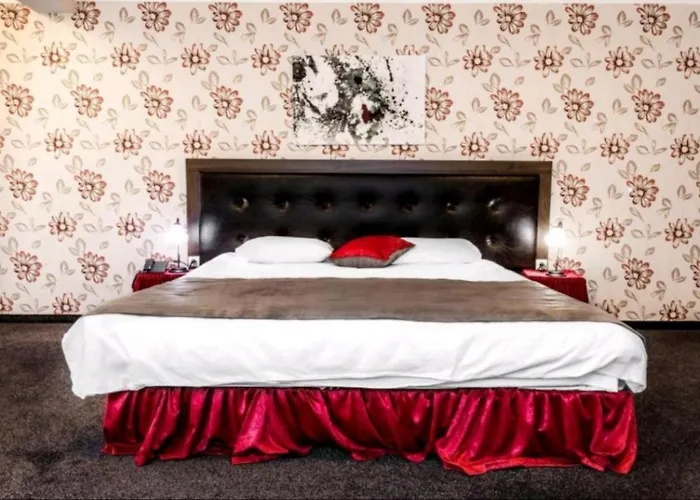 Astrea Deluxe Хотел Хисаря