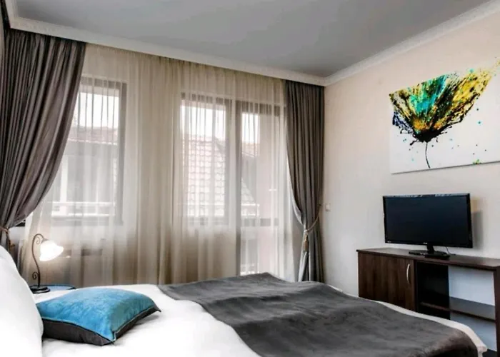 Astrea Deluxe Хисаря