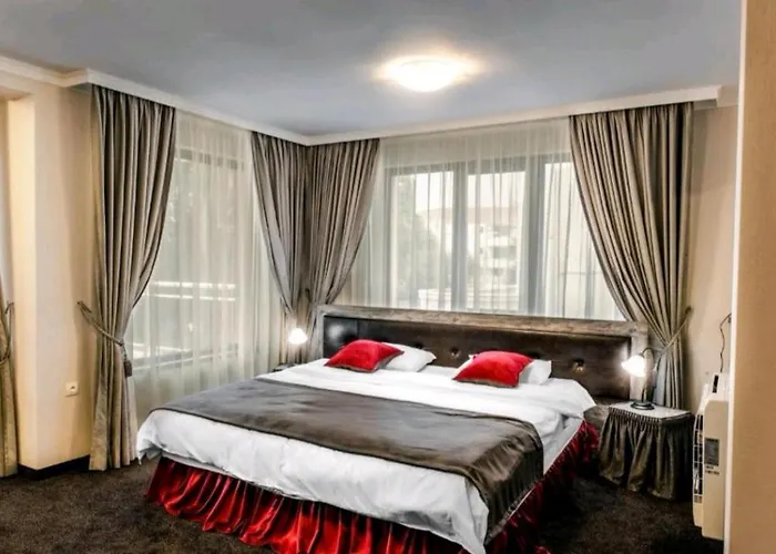 Astrea Deluxe Хотел Хисаря